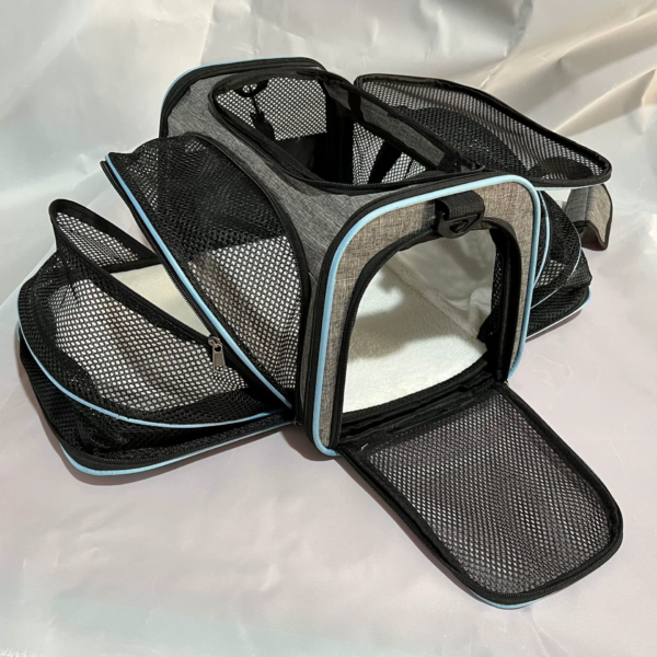 Expandable Pet Carrier