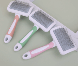 Self-Cleaning Slicker Brush